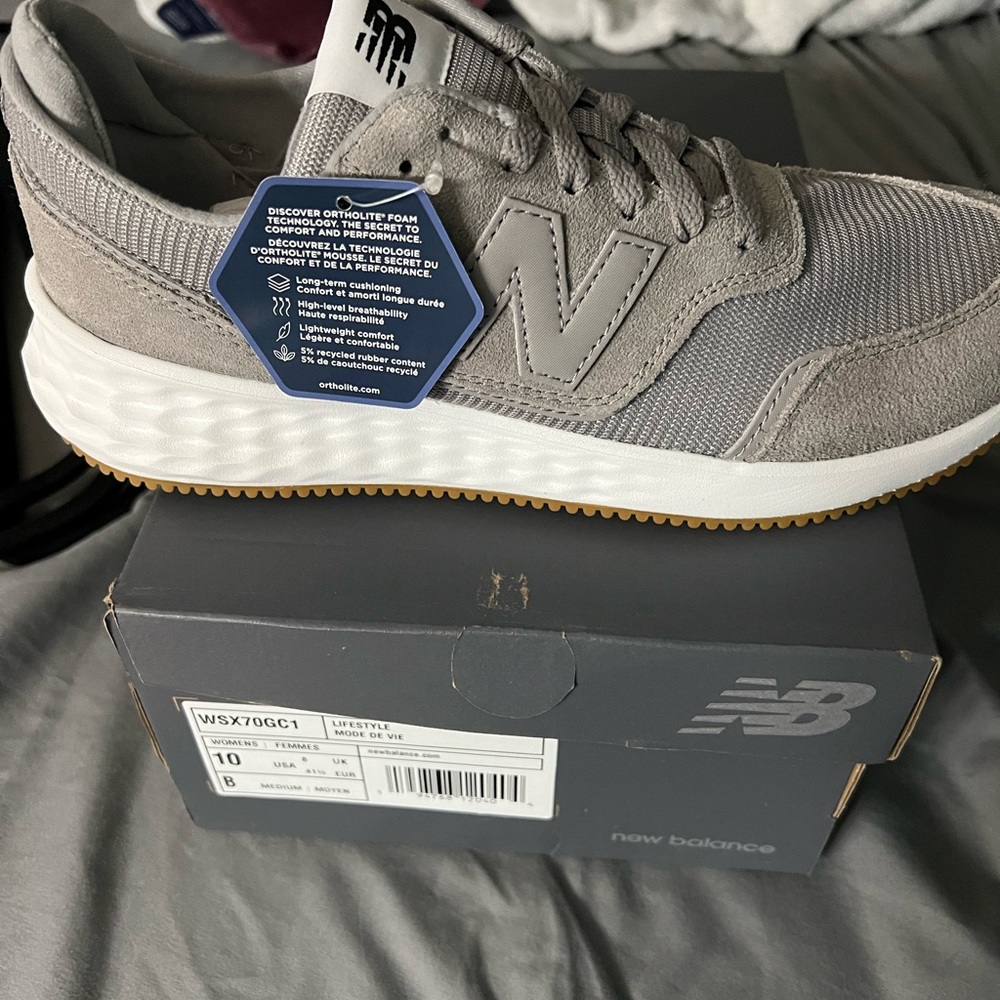 Women’s new balance shoes